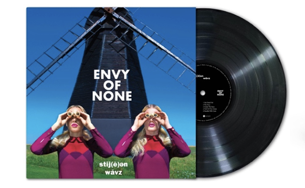  032925.apint.alexlifesoneonwavzvinylpack.png