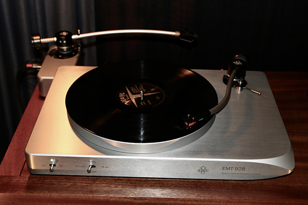  050224.julaxpona2.EMT928turntable.jpg