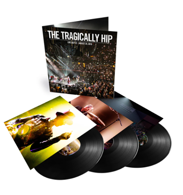  052026.apnewwaxwedthehip2016livearray3.png