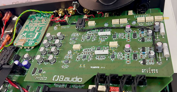  070125.apmunich.BaudioAlphaOnecircwphono.jpg