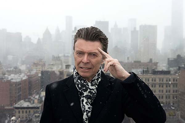  070925.apnewwaxwed.bowiebuhbye.jpg