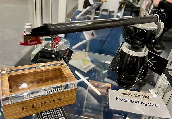  071525apnews.AironTH1armopener.jpg