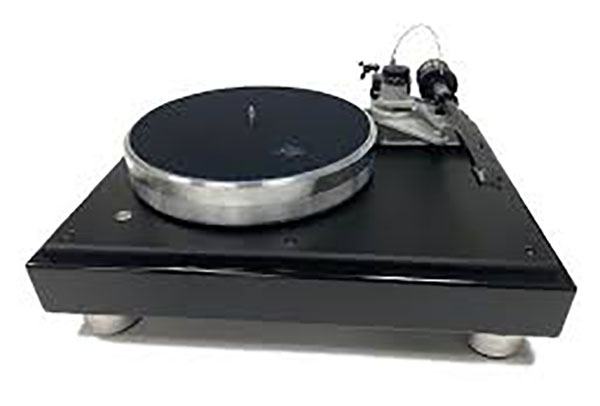 0726.pnews.turntables.vpi2.jpg