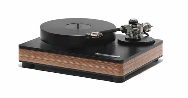  080525.apnews.systemdeckrevolutionturntableangle.jpg