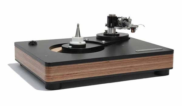 080525.apnews.systemdeckrevolutionturntablespindle.jpg