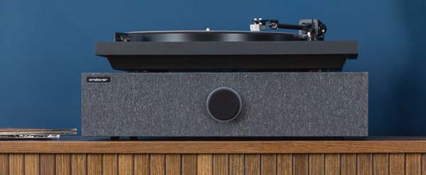  082625.apnews.andoveraudioSpinBaseMAX2ender.jpg