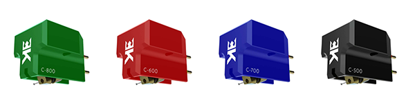  092925.apnews.kensingtoncartx4.png