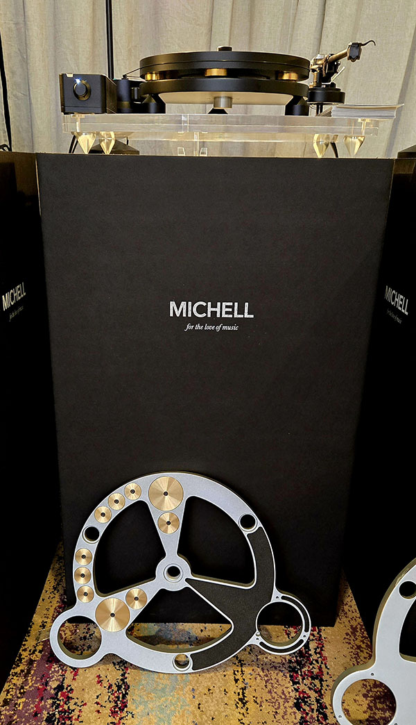  110425.aptofestmichelllogo.jpg