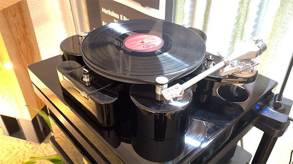 Turntables Rule the Roost at T.H.E. New York International Audio