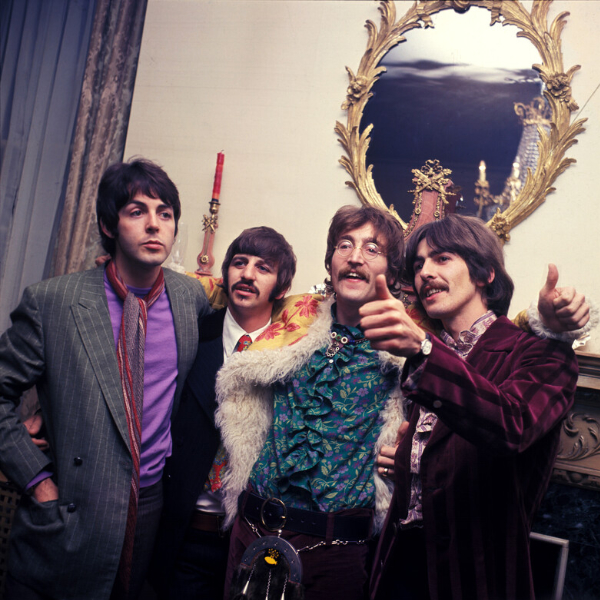  111925.apnewwaxwed.beatlesanthologycollbandB.jpg