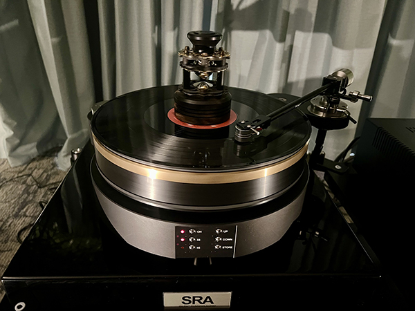  1202525.caf3TWAcusticRavenGT2table.jpg