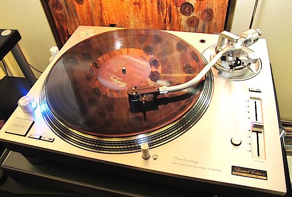 Magnum - Matériel TECHNICS Sl-1200 MK2