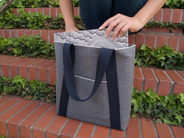 Vinyl Record tote bag, the ultimate must-have for record